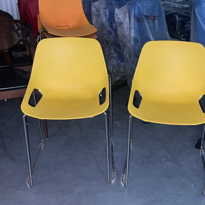 silla pata trineo 2da mano