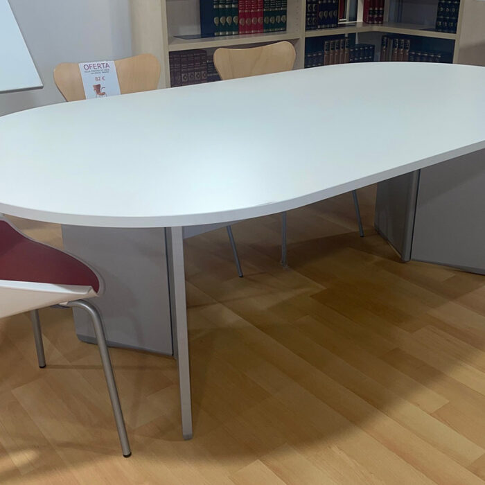 aq mesa de juntas